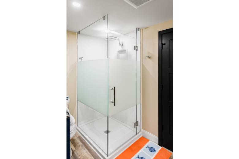 Walk in shower with glass door